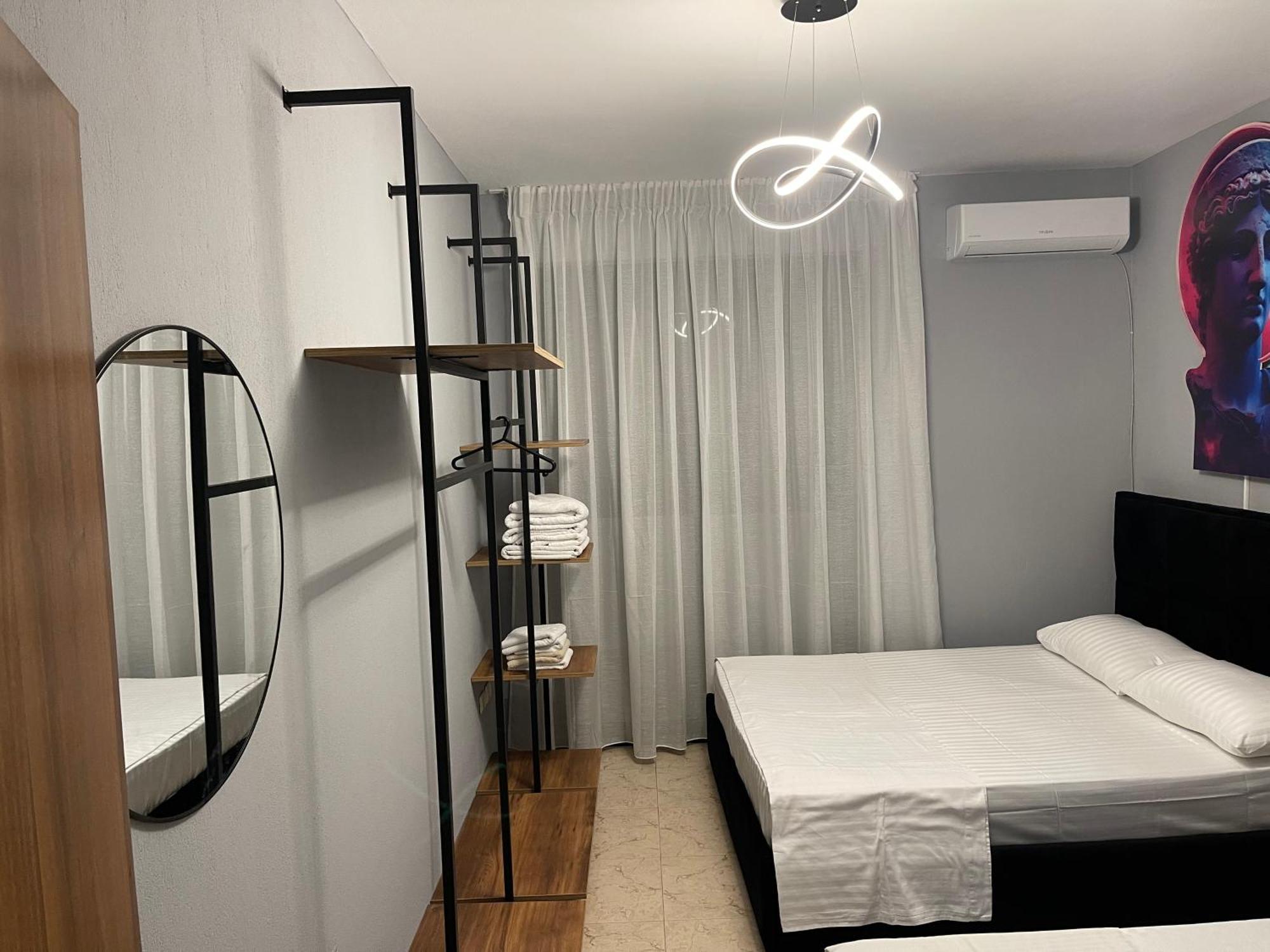 Super House 2 Blloku - 3 Rooms Tirana Exterior photo