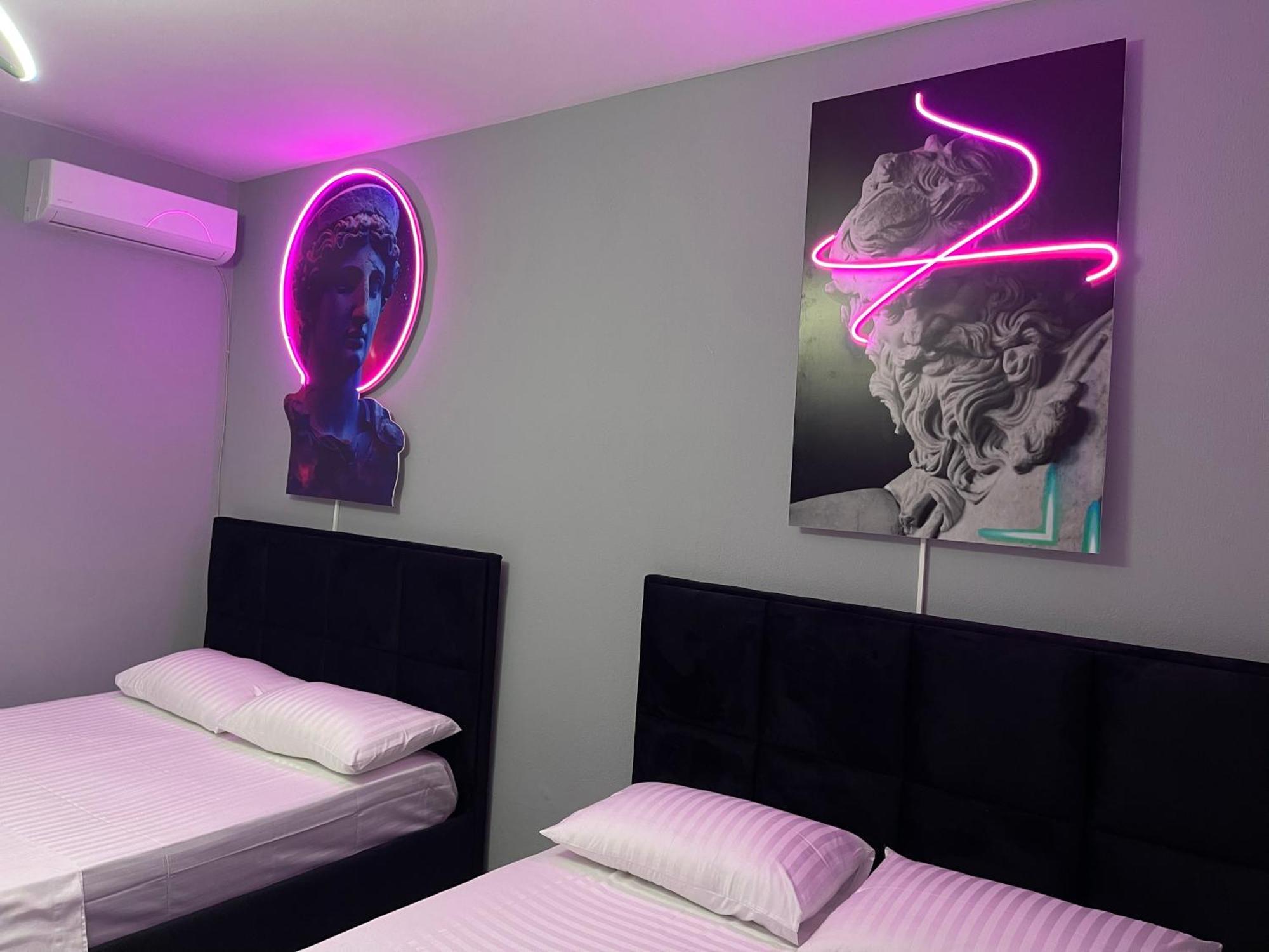 Super House 2 Blloku - 3 Rooms Tirana Exterior photo